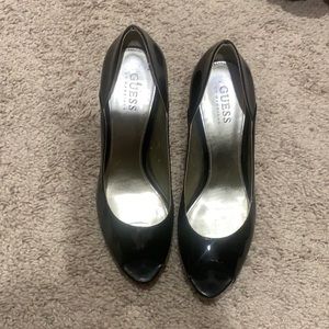 Guess black heels 7.5